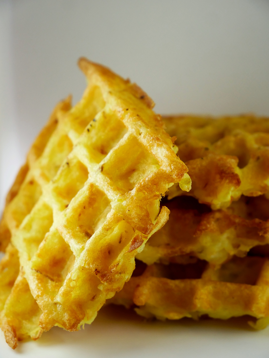 SaltyWaffles-Food-01-01-ChanningTater-Plain